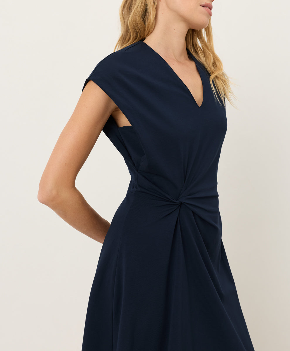 Midi‑Kleid mit V‑Ausschnitt und Taillen‑Drehdetail